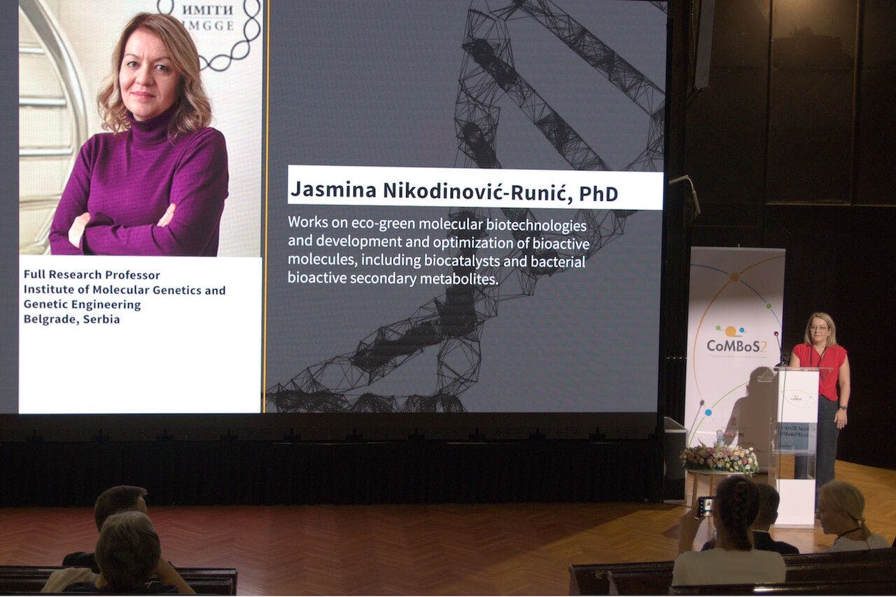 Jasmina Nikodinovic-Runic giving a lecture at CoMBoS2 congress
